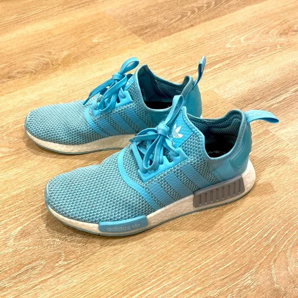 adidas gazelle silver green womens Men's Primeblue NMD R1